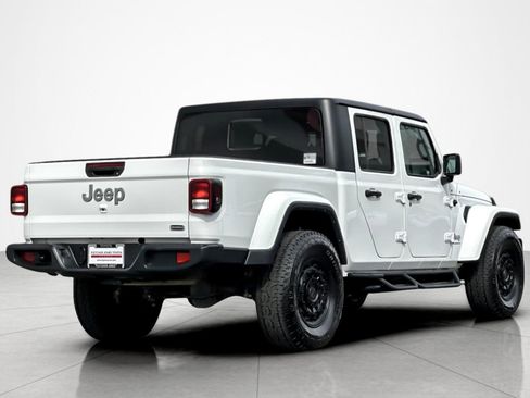 Used 2023 Jeep Gladiator Overland image 5
