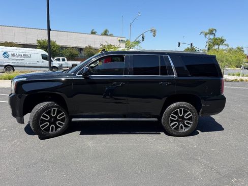 Used 2017 GMC Yukon SLT RWD image 6