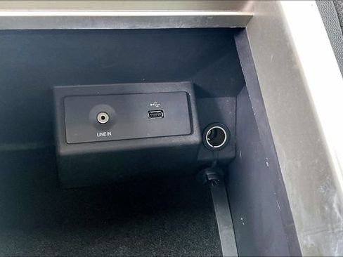 Used 2013 Ford F150 FX4 AWD/4WD image 17