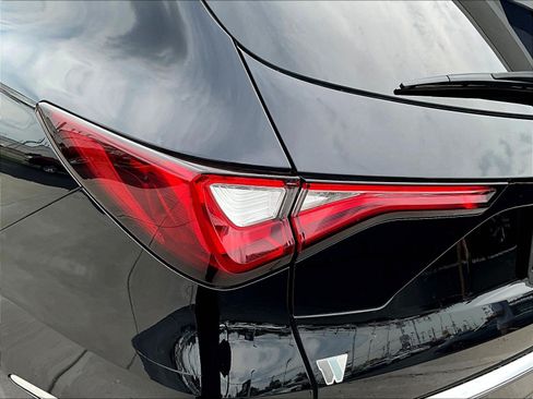 Certified 2023 Acura MDX w/ Technology Package AWD/4WD image 23