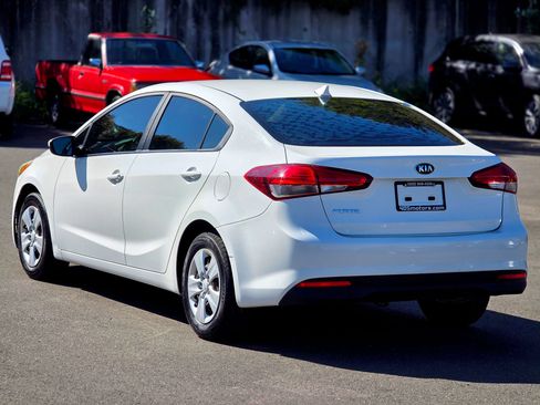 Used 2018 Kia Forte LX FWD image 9
