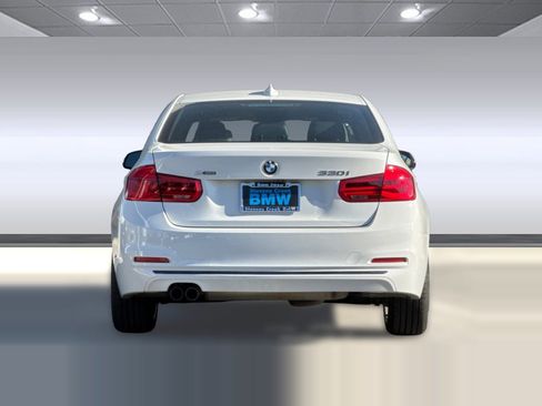 Used 2018 BMW 330i xDrive 330i xDrive w/ Convenience Package image 9