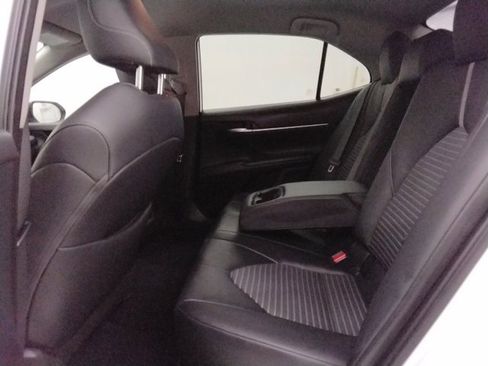 Used 2024 Toyota Camry SE image 40