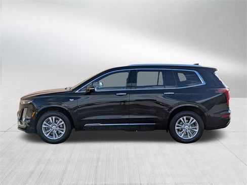 Certified 2022 Cadillac XT6 Luxury image 8