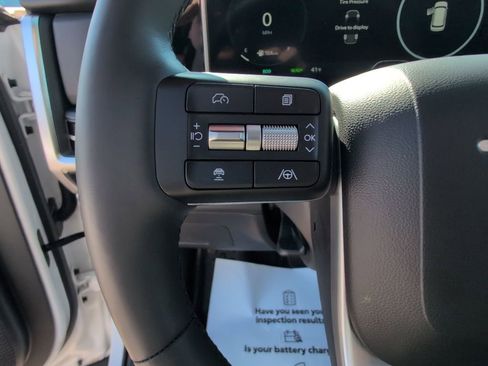 Used 2025 Hyundai Santa Fe Limited image 26