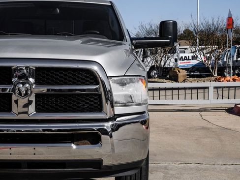 Used 2015 RAM 2500 SLT image 42