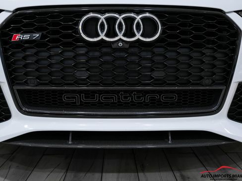 Used 2016 Audi RS 7 Prestige image 34