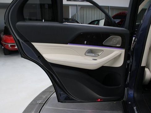 Used 2024 Mercedes-Benz GLE 450e 4MATIC image 40