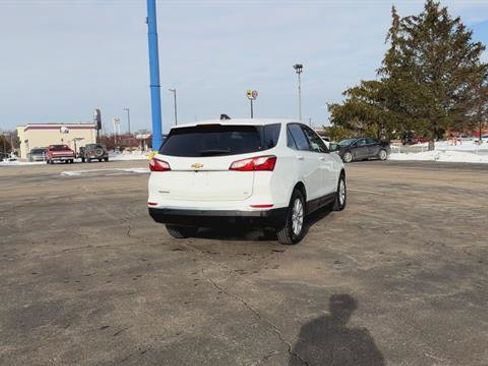 Used 2020 Chevrolet Equinox LT w/ Driver Convenience Package image 7