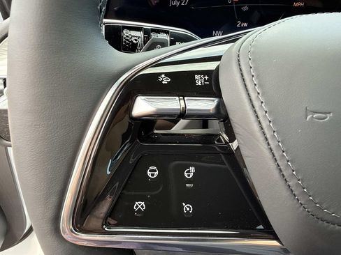 New 2026 Cadillac Lyriq Signature Sport w/ LPO, ONYX Package RWD image 31