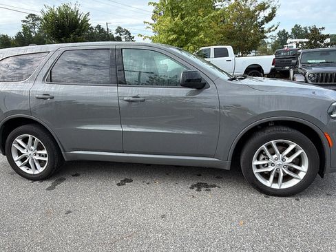 Used 2025 Dodge Durango GT AWD/4WD image 7