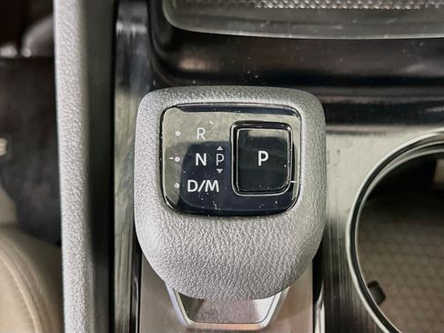 Used 2023 Nissan Rogue SV FWD image 24