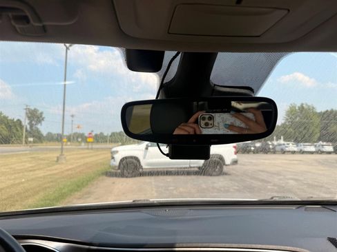 Used 2020 Chrysler Pacifica Touring-L w/ Advanced Safetytec Group image 14