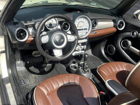 Used 2009 MINI Cooper S w/ Convenience Pkg FWD image 14