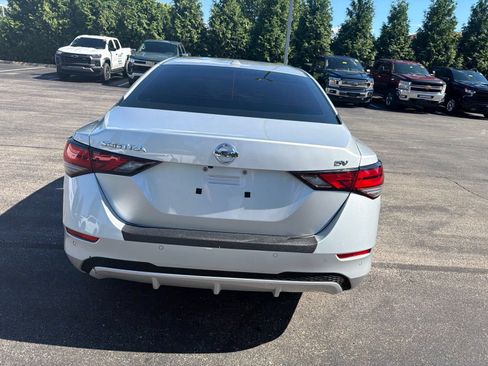 Used 2023 Nissan Sentra SV FWD image 4