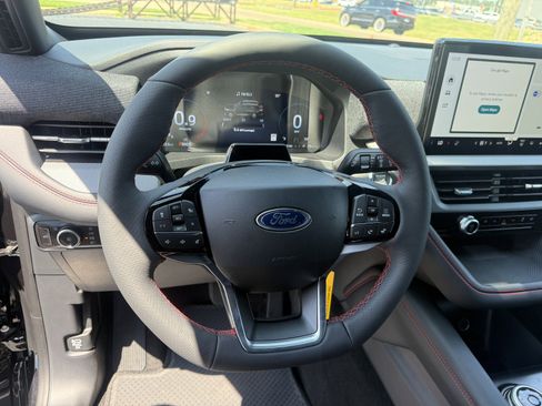 New 2026 Ford Explorer ST-Line w/ Premium Package RWD image 9
