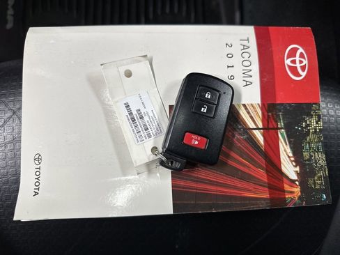 Used 2019 Toyota Tacoma TRD Pro image 45