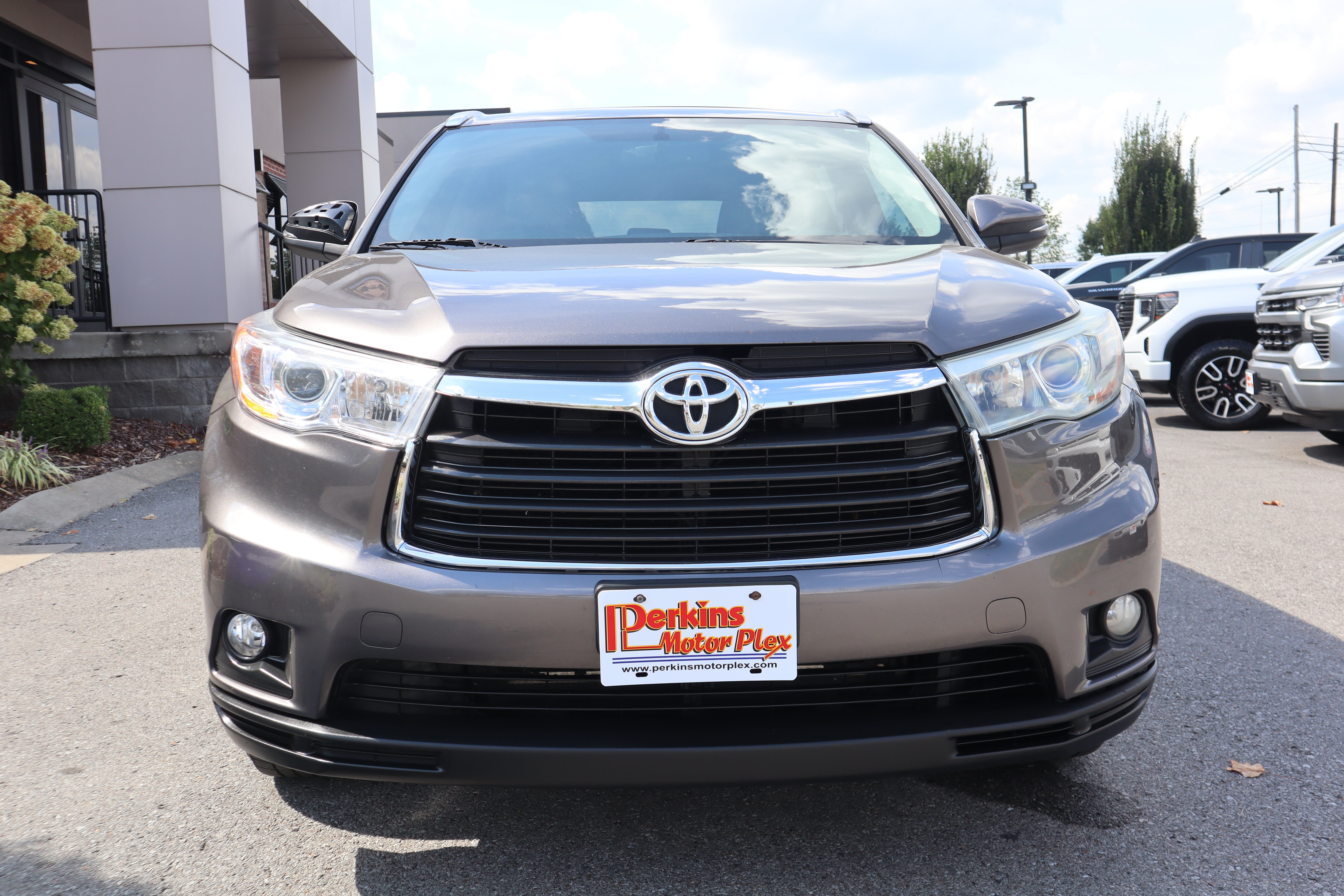 Used 2015 Toyota Highlander XLE FWD image 4