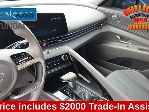 Used 2023 Hyundai Elantra SEL w/ Convenience Package FWD image 22
