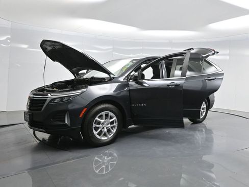 Used 2022 Chevrolet Equinox LT FWD image 23