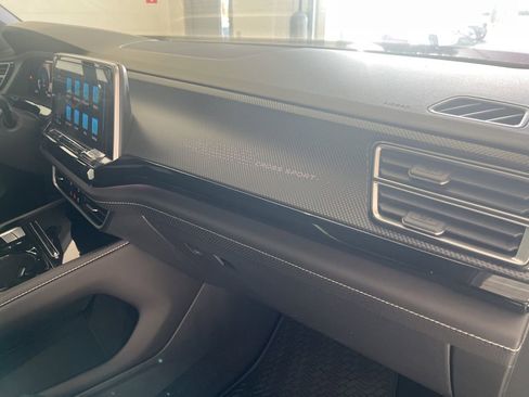 New 2026 Volkswagen Atlas Cross Sport SEL R-Line image 35