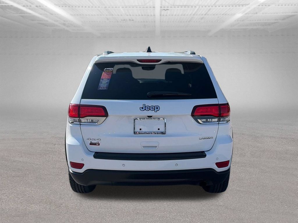 Used 2020 Jeep Grand Cherokee Laredo AWD/4WD image 5