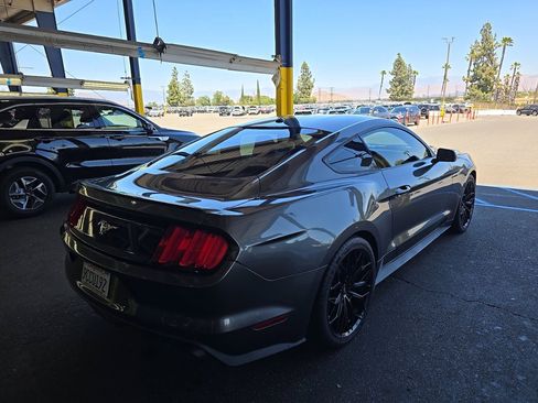 Used 2016 Ford Mustang Premium RWD image 4