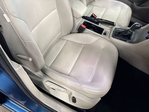 Used 2015 Volkswagen Golf S w/ Lighting Package image 47