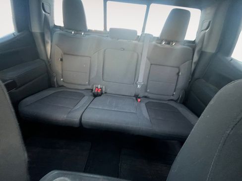 Used 2020 GMC Sierra 1500 Elevation w/ Elevation Value Package image 13