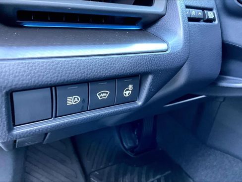Used 2026 Toyota Prius AWD image 33