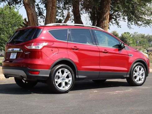 Used 2016 Ford Escape Titanium w/ Equipment Group 301A AWD/4WD image 5