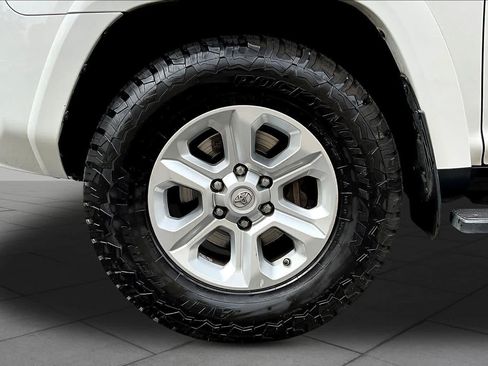 Used 2019 Toyota 4Runner SR5 RWD image 11