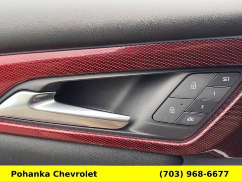 Used 2024 Chevrolet Traverse RS FWD image 23