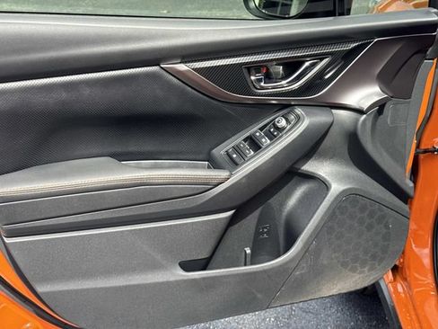 Used 2020 Subaru Crosstrek 2.0i Limited w/ Moonroof Package AWD/4WD image 17