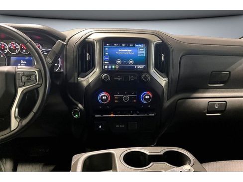 Used 2021 Chevrolet Silverado 1500 RST image 7