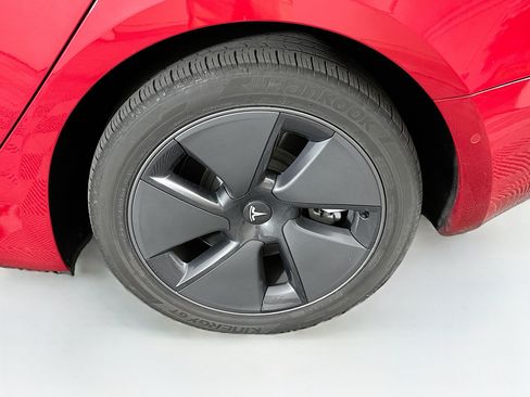 Used 2022 Tesla Model 3 Long Range AWD/4WD image 11