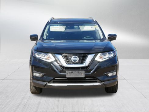 Used 2018 Nissan Rogue SL w/ Premium Package image 2