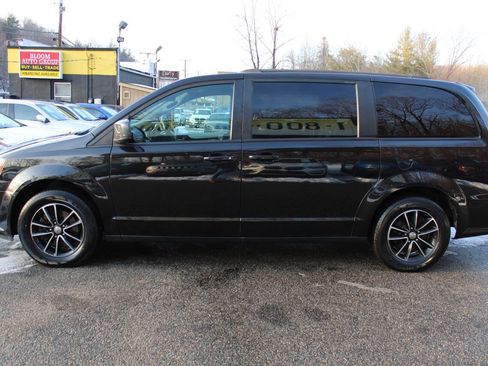 Used 2018 Dodge Grand Caravan GT image 12