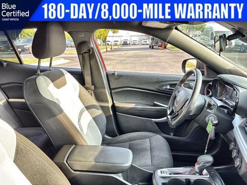 Used 2024 Chevrolet Trax RS FWD image 18