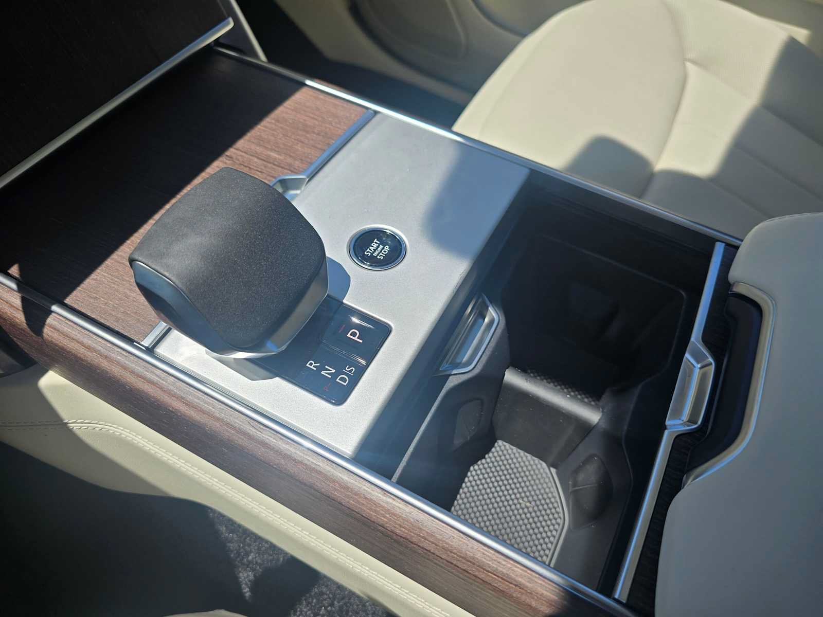 New 2026 Land Rover Range Rover SE AWD/4WD image 30