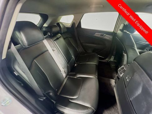 Certified 2025 Kia Sportage EX FWD image 29