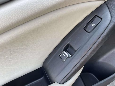 Used 2018 Honda Accord Touring image 16
