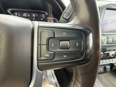 Used 2019 GMC Sierra 1500 SLE w/ SLE Value Package AWD/4WD image 16