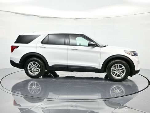 New 2026 Ford Explorer Active image 5