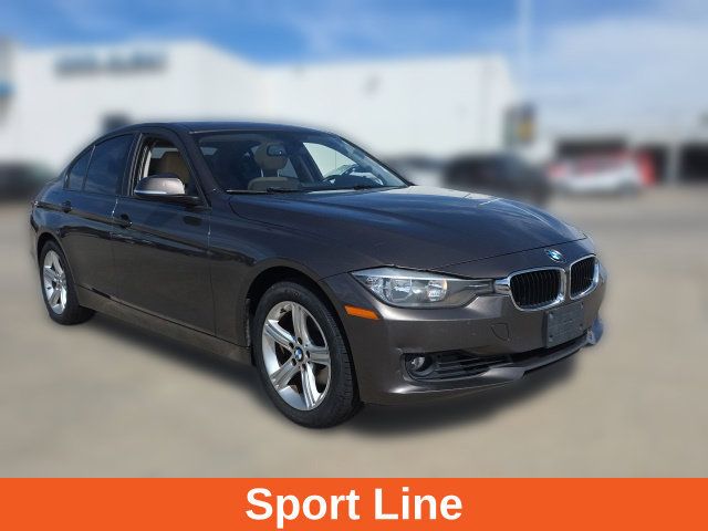 Used 2013 BMW 328i xDrive Sedan AWD/4WD image 4