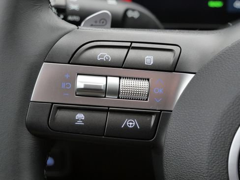 Certified 2024 Hyundai Kona SEL image 33