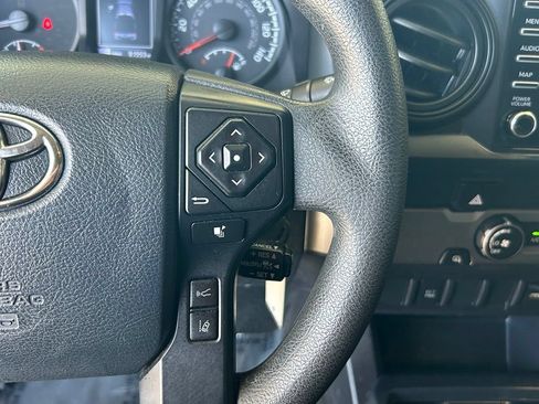 Used 2020 Toyota Tacoma SR w/ SR Convenience Package RWD image 37