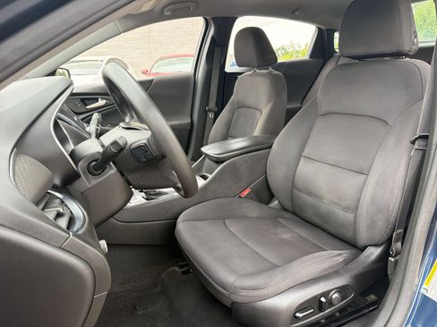 Used 2020 Chevrolet Malibu LT FWD image 19