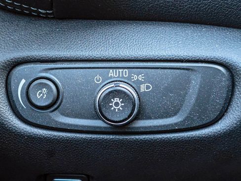 Used 2021 Chevrolet Blazer LT image 24