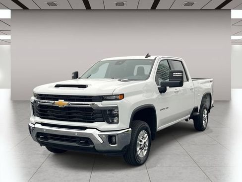 Used 2025 Chevrolet Silverado 2500 LT w/ Safety Package AWD/4WD image 8